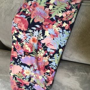 LulaRoe One Size Leggings